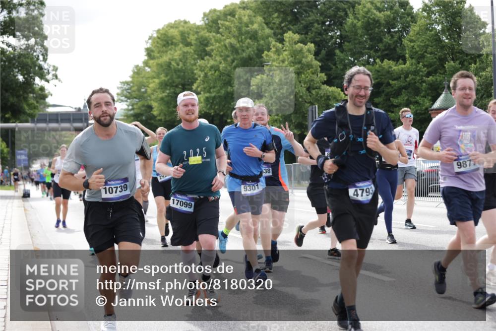 29.06.2025 - hella hamburg halbmarathon Jannik Wohlers http://msf.ph/oto/8180320 29.06.2025 10:22:50 Lombardsbrücke 1362, 2925, 4190, 4266, 4728, 4793, 6502, 6578, 6849, 7820, 7891, 8687, 8688, 8716, 8918, 8920, 9301, 9877, 10739, 11798, 12025, 12073, 12265, 13560, 14041, 14338, 14821, 16416, 16558, 17013, 17099, 17207, 17299, 17719 meine-sportfotos.de
