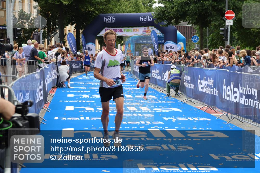 29.06.2025 - hella hamburg halbmarathon Zöllner http://msf.ph/oto/8180355 29.06.2025 10:31:11 Ziel 3201, 5826, 10929, 13754, 18177 meine-sportfotos.de