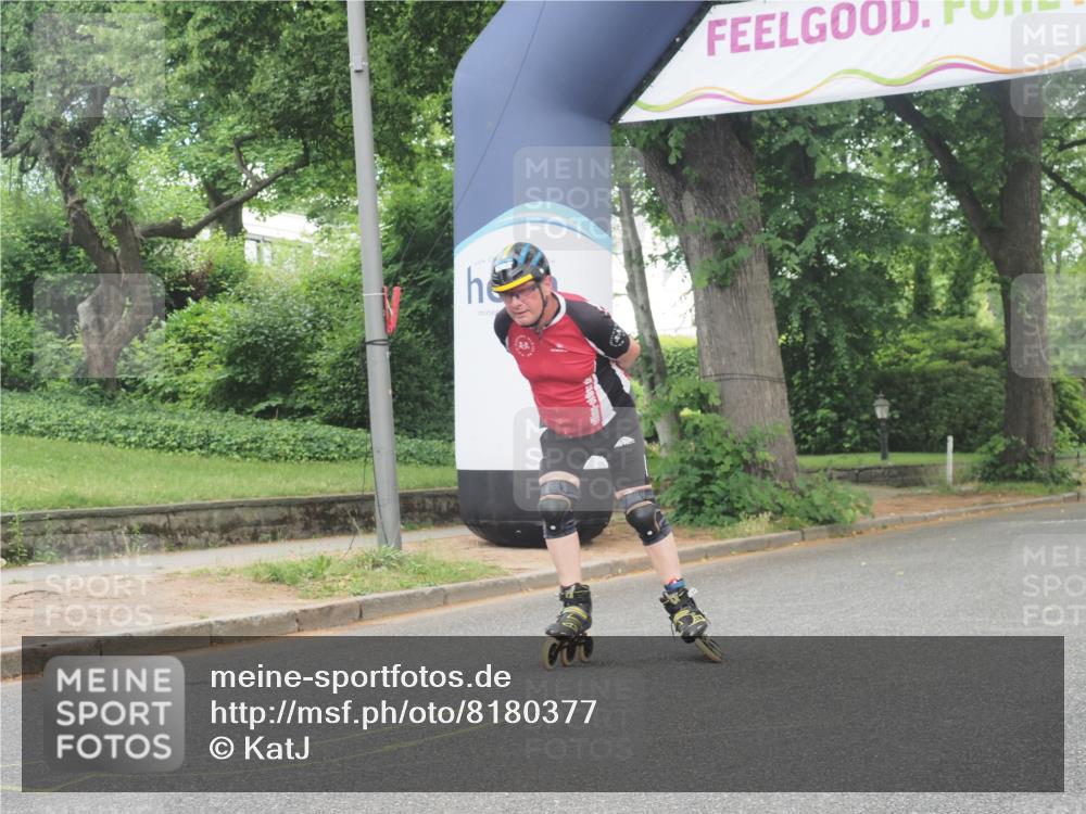29.06.2025 - hella hamburg halbmarathon KatJ http://msf.ph/oto/8180377 29.06.2025 09:22:32 Zwischen KM18-KM19  meine-sportfotos.de