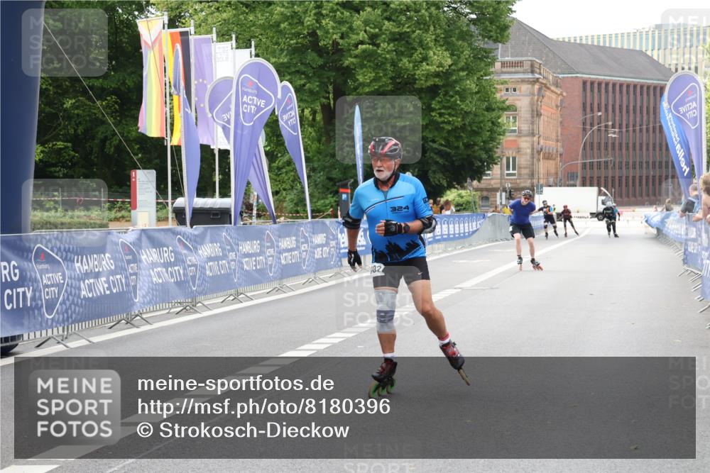 29.06.2025 - hella hamburg halbmarathon Strokosch-Dieckow http://msf.ph/oto/8180396 29.06.2025 09:21:39 Ziel 20302, 20352, 20548 meine-sportfotos.de