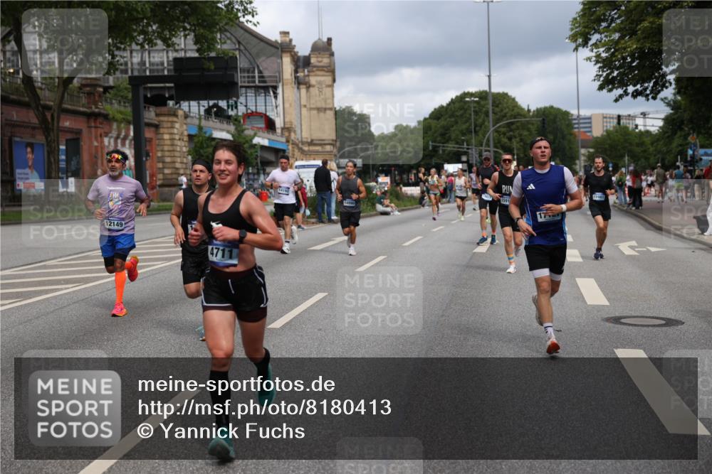 29.06.2025 - hella hamburg halbmarathon Yannick Fuchs http://msf.ph/oto/8180413 29.06.2025 10:42:55 20KM 1163, 1176, 1537, 1884, 1892, 2260, 3213, 3985, 4711, 5421, 6389, 6923, 8889, 9348, 9638, 9661, 9770, 10000, 11451, 11467, 12149, 12534, 12690, 12840, 13009, 13183, 13450, 13962, 14033, 14192, 14511, 14990, 15384, 15784, 15917, 15981, 17007, 17127, 17395, 17745, 17855, 17982, 18251, 18598, 18815 meine-sportfotos.de