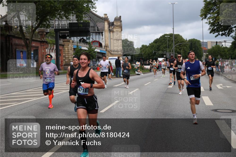 29.06.2025 - hella hamburg halbmarathon Yannick Fuchs http://msf.ph/oto/8180424 29.06.2025 10:42:55 20KM 1163, 1176, 1537, 1884, 1892, 2260, 3213, 3985, 4711, 5421, 6389, 6923, 8889, 9348, 9638, 9661, 9770, 10000, 11451, 11467, 12149, 12534, 12690, 12840, 13009, 13183, 13450, 13962, 14033, 14192, 14511, 14990, 15384, 15784, 15917, 15981, 17007, 17127, 17395, 17745, 17855, 17982, 18251, 18598, 18815 meine-sportfotos.de