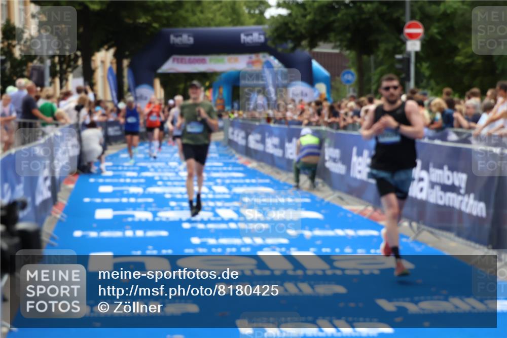 29.06.2025 - hella hamburg halbmarathon Zöllner http://msf.ph/oto/8180425 29.06.2025 10:31:13 Ziel 3201, 10017, 10298, 10929, 12232, 13754, 18177 meine-sportfotos.de