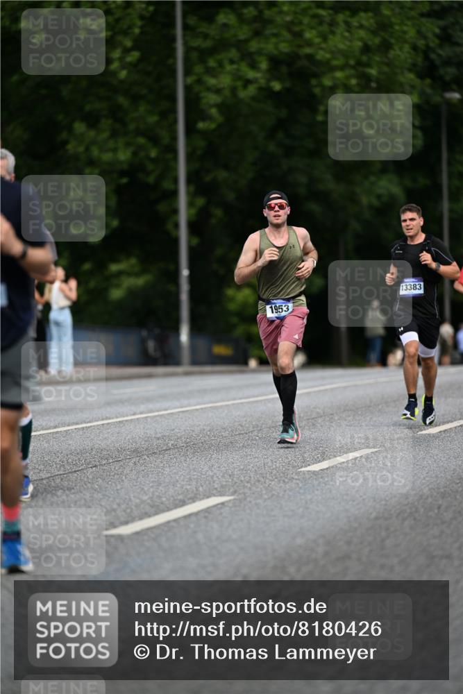 29.06.2025 - hella hamburg halbmarathon Dr. Thomas Lammeyer http://msf.ph/oto/8180426 29.06.2025 09:47:11 Kennedybrücke 1122, 1953, 2483, 3189, 3379, 5308, 9079, 9804, 10351, 11150 meine-sportfotos.de