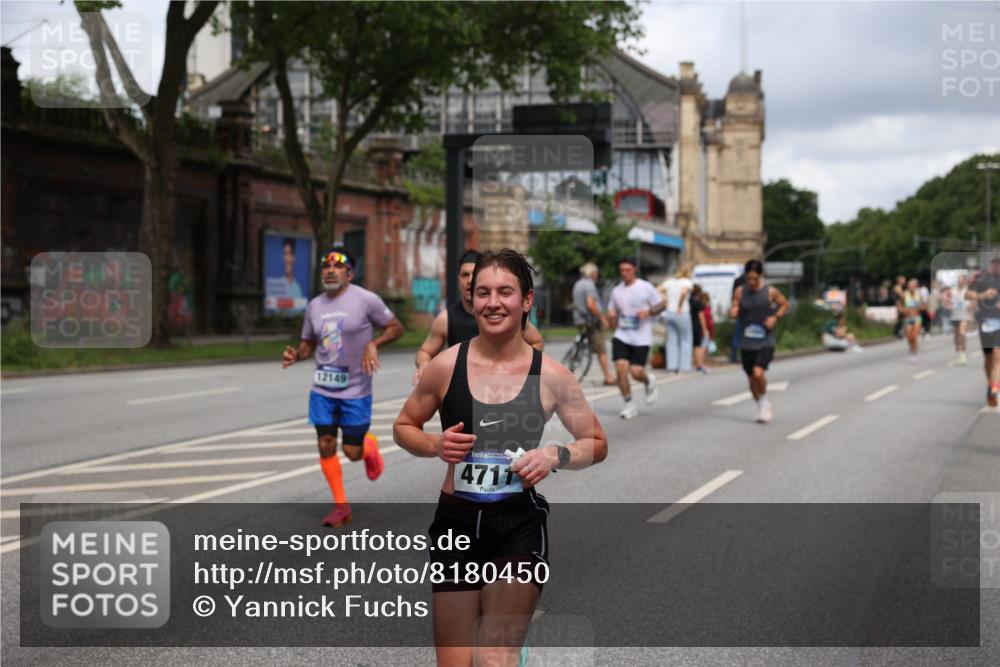 29.06.2025 - hella hamburg halbmarathon Yannick Fuchs http://msf.ph/oto/8180450 29.06.2025 10:42:56 20KM 1163, 1176, 1537, 1884, 1892, 2260, 3213, 3985, 4711, 4847, 4890, 5421, 6389, 6923, 8889, 9348, 9661, 9770, 10000, 11451, 11467, 12149, 12534, 12690, 12840, 13009, 13183, 13450, 13962, 14033, 14192, 14511, 14990, 15384, 15784, 15917, 15981, 17007, 17127, 17395, 17745, 17855, 17982, 18251, 18598, 18815, 18887 meine-sportfotos.de