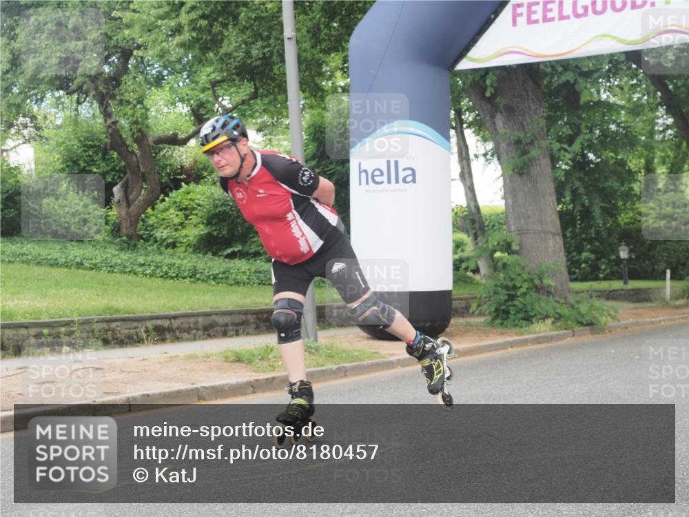 29.06.2025 - hella hamburg halbmarathon KatJ http://msf.ph/oto/8180457 29.06.2025 09:22:33 Zwischen KM18-KM19  meine-sportfotos.de