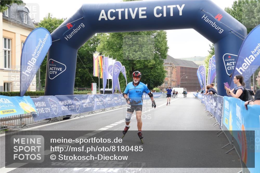 29.06.2025 - hella hamburg halbmarathon Strokosch-Dieckow http://msf.ph/oto/8180485 29.06.2025 09:21:40 Ziel 20302, 20352, 20548 meine-sportfotos.de
