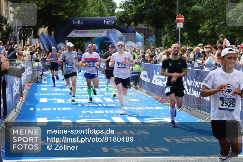 29.06.2025 - hella hamburg halbmarathon Zöllner http://msf.ph/oto/8180489 29.06.2025 10:39:58 Ziel 1603, 2525, 2563, 2573, 3626, 4766, 5375, 6149, 7981, 8467, 8574, 11714, 15421, 15813 meine-sportfotos.de