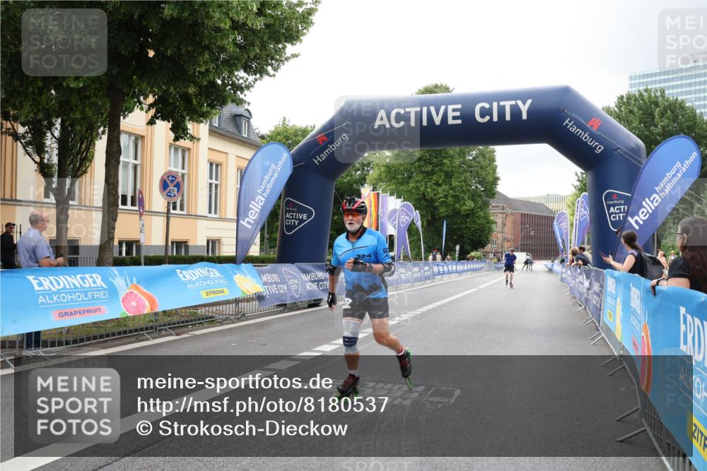 29.06.2025 - hella hamburg halbmarathon Strokosch-Dieckow http://msf.ph/oto/8180537 29.06.2025 09:21:40 Ziel 20302, 20352, 20548 meine-sportfotos.de