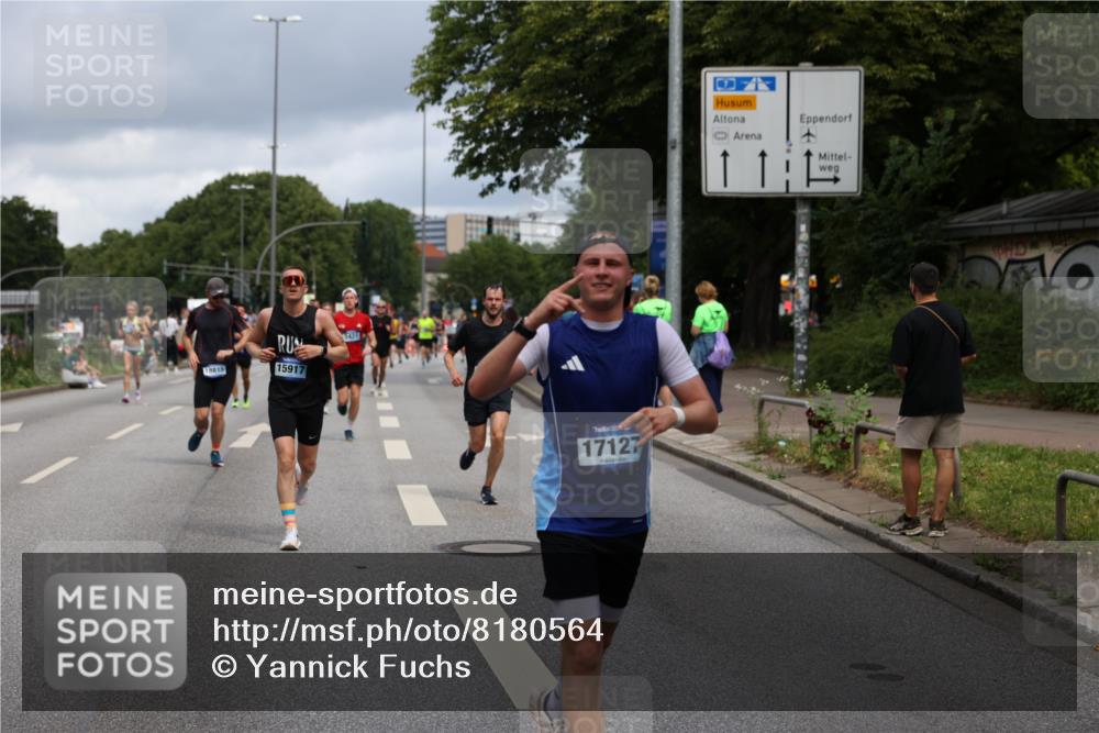 29.06.2025 - hella hamburg halbmarathon Yannick Fuchs http://msf.ph/oto/8180564 29.06.2025 10:42:57 20KM 1163, 1176, 1537, 1884, 1892, 2260, 3213, 3985, 4711, 4847, 4890, 5421, 6389, 6923, 8889, 9348, 9661, 9770, 10000, 11451, 11467, 12149, 12534, 12690, 12840, 13009, 13183, 13450, 13962, 14033, 14192, 14511, 14990, 15384, 15784, 15917, 15981, 16592, 17007, 17127, 17395, 17745, 17855, 17982, 18251, 18598, 18815, 18887 meine-sportfotos.de