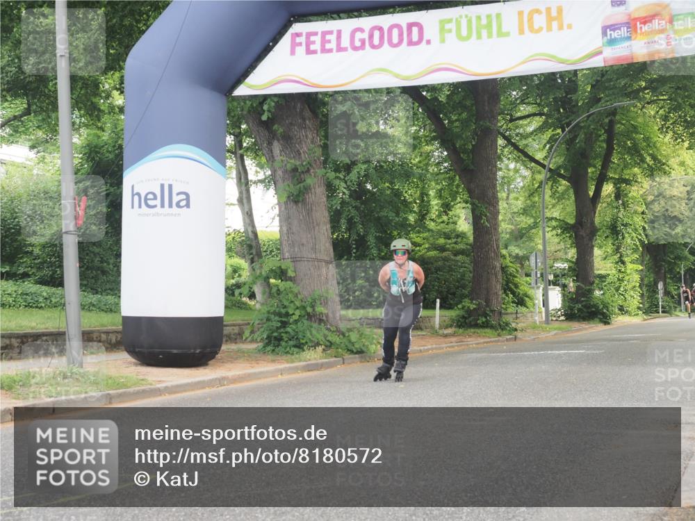 29.06.2025 - hella hamburg halbmarathon KatJ http://msf.ph/oto/8180572 29.06.2025 09:22:51 Zwischen KM18-KM19  meine-sportfotos.de