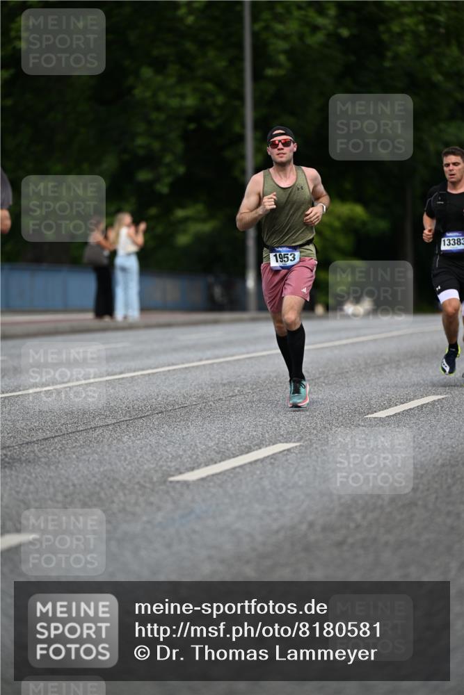 29.06.2025 - hella hamburg halbmarathon Dr. Thomas Lammeyer http://msf.ph/oto/8180581 29.06.2025 09:47:11 Kennedybrücke 1122, 1953, 2483, 3189, 3379, 5308, 9079, 9804, 10351, 11150 meine-sportfotos.de