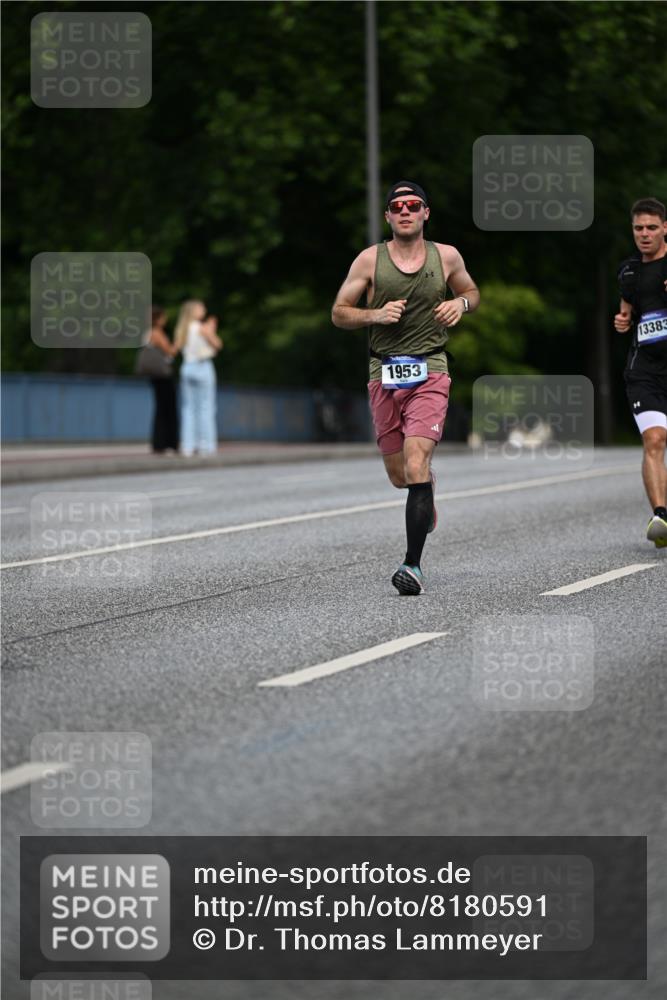 29.06.2025 - hella hamburg halbmarathon Dr. Thomas Lammeyer http://msf.ph/oto/8180591 29.06.2025 09:47:12 Kennedybrücke 1122, 1953, 2483, 3189, 3379, 5308, 9079, 10351, 11150 meine-sportfotos.de