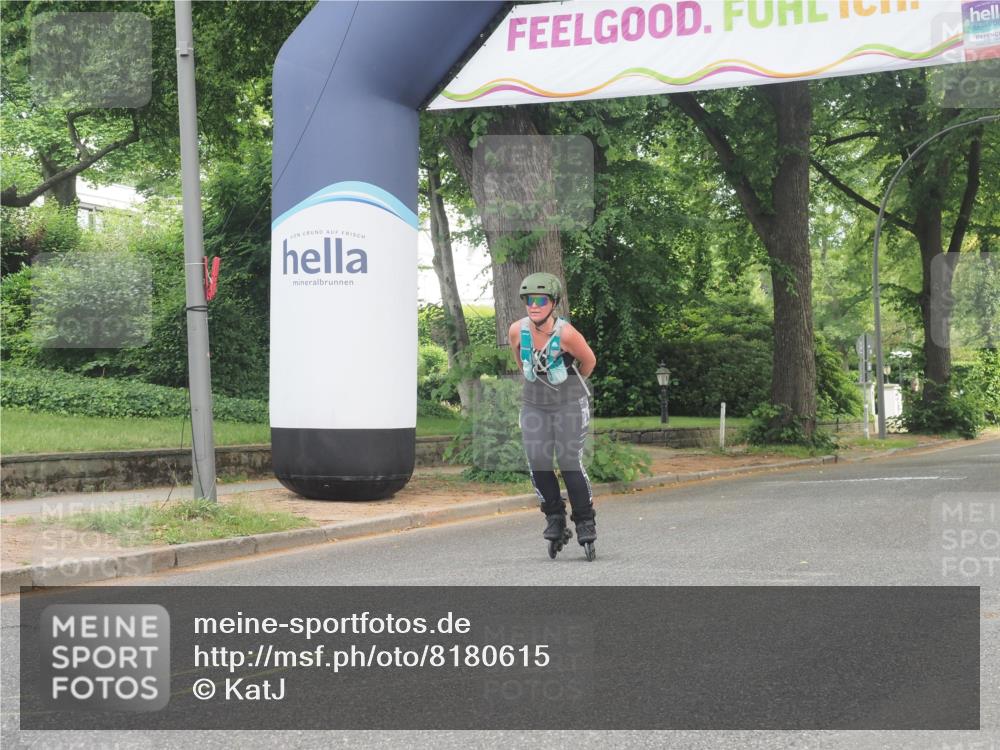 29.06.2025 - hella hamburg halbmarathon KatJ http://msf.ph/oto/8180615 29.06.2025 09:22:51 Zwischen KM18-KM19  meine-sportfotos.de