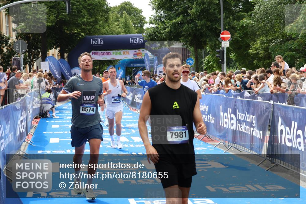 29.06.2025 - hella hamburg halbmarathon Zöllner http://msf.ph/oto/8180655 29.06.2025 10:40:03 Ziel 2826, 3626, 5050, 5375, 6080, 7981, 8467, 8574, 12091, 13514, 15421, 17973 meine-sportfotos.de