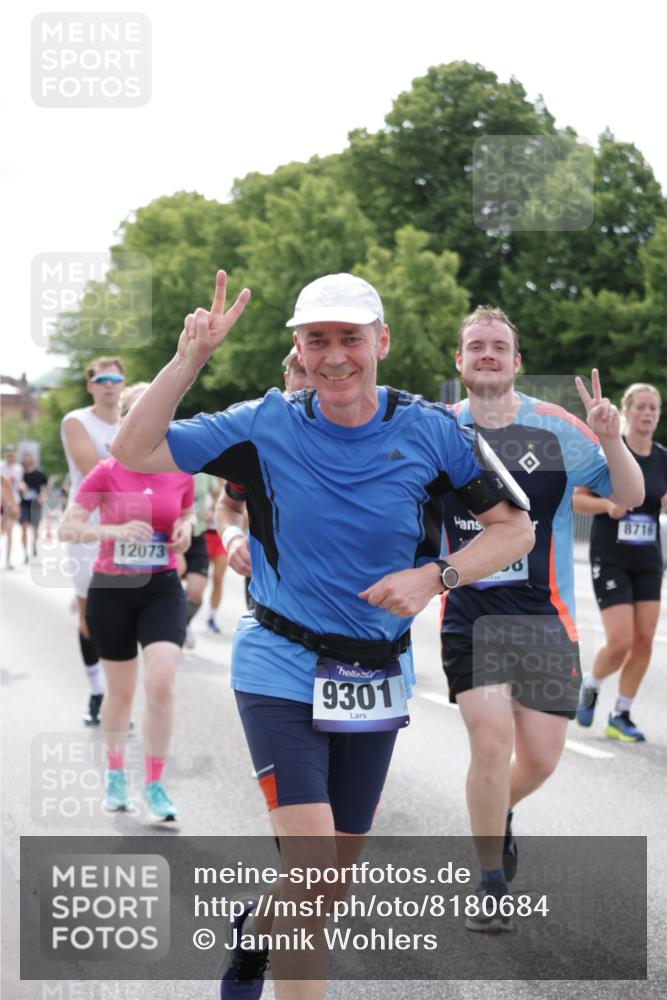 29.06.2025 - hella hamburg halbmarathon Jannik Wohlers http://msf.ph/oto/8180684 29.06.2025 10:22:53 Lombardsbrücke 1362, 2925, 4190, 4266, 4728, 4793, 6502, 6849, 7820, 8687, 8688, 8716, 8918, 8920, 9301, 9877, 10739, 11798, 11879, 12025, 12073, 12265, 14265, 14338, 14510, 14821, 16416, 16558, 17013, 17099, 17207, 17299, 17719, 18332 meine-sportfotos.de