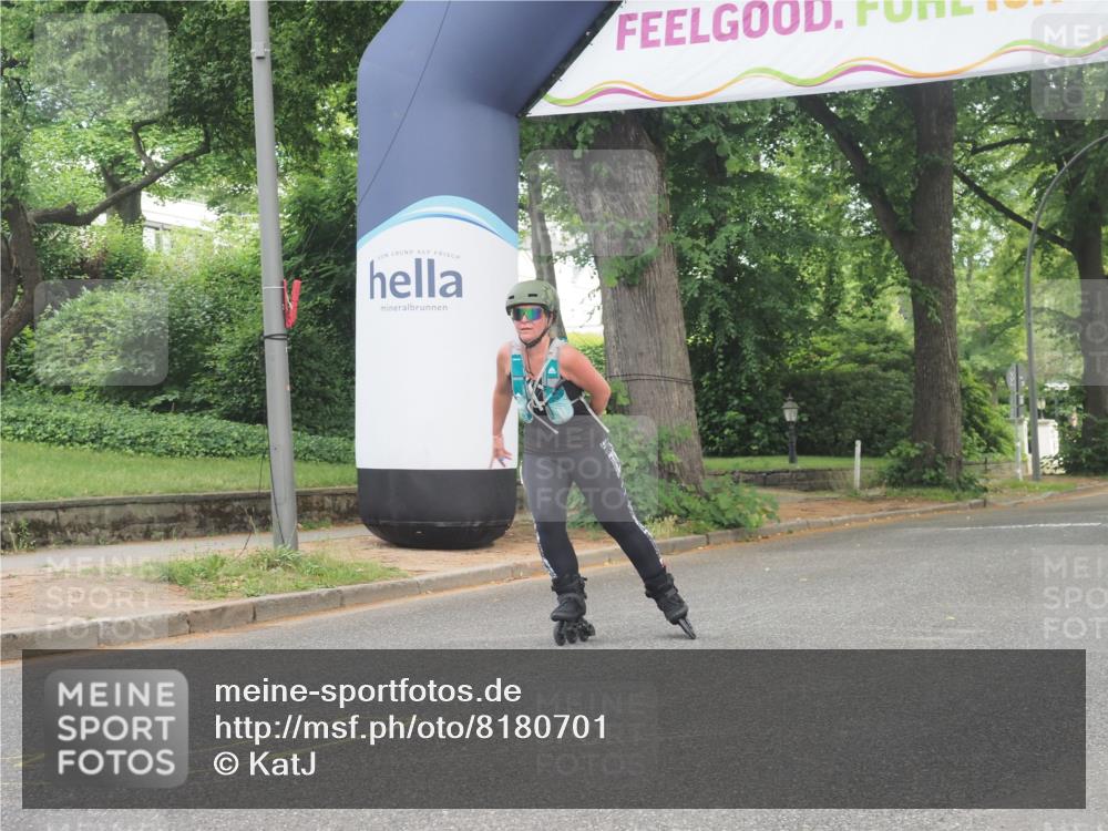29.06.2025 - hella hamburg halbmarathon KatJ http://msf.ph/oto/8180701 29.06.2025 09:22:51 Zwischen KM18-KM19  meine-sportfotos.de