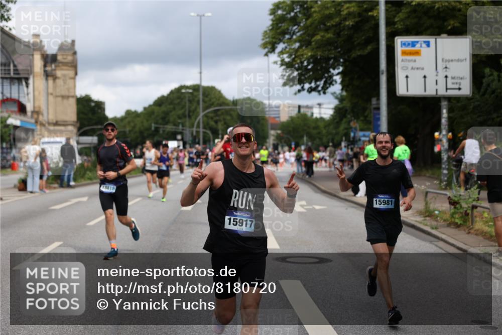 29.06.2025 - hella hamburg halbmarathon Yannick Fuchs http://msf.ph/oto/8180720 29.06.2025 10:42:58 20KM 1163, 1176, 1537, 1892, 2260, 3985, 4711, 4847, 4890, 5421, 6389, 6923, 8889, 9348, 9661, 9770, 10000, 11451, 12149, 12534, 12690, 12840, 13009, 13183, 13450, 13962, 14033, 14192, 14511, 14990, 15384, 15784, 15917, 15981, 16592, 17127, 17395, 17745, 17855, 17982, 18251, 18598, 18815, 18887 meine-sportfotos.de