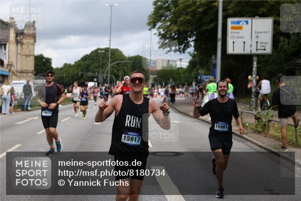 29.06.2025 - hella hamburg halbmarathon Yannick Fuchs http://msf.ph/oto/8180734 29.06.2025 10:42:58 20KM 1163, 1176, 1537, 1892, 2260, 3985, 4711, 4847, 4890, 5421, 6389, 6923, 8889, 9348, 9661, 9770, 10000, 11451, 12149, 12534, 12690, 12840, 13009, 13183, 13450, 13962, 14033, 14192, 14511, 14990, 15384, 15784, 15917, 15981, 16592, 17127, 17395, 17745, 17855, 17982, 18251, 18598, 18815, 18887 meine-sportfotos.de