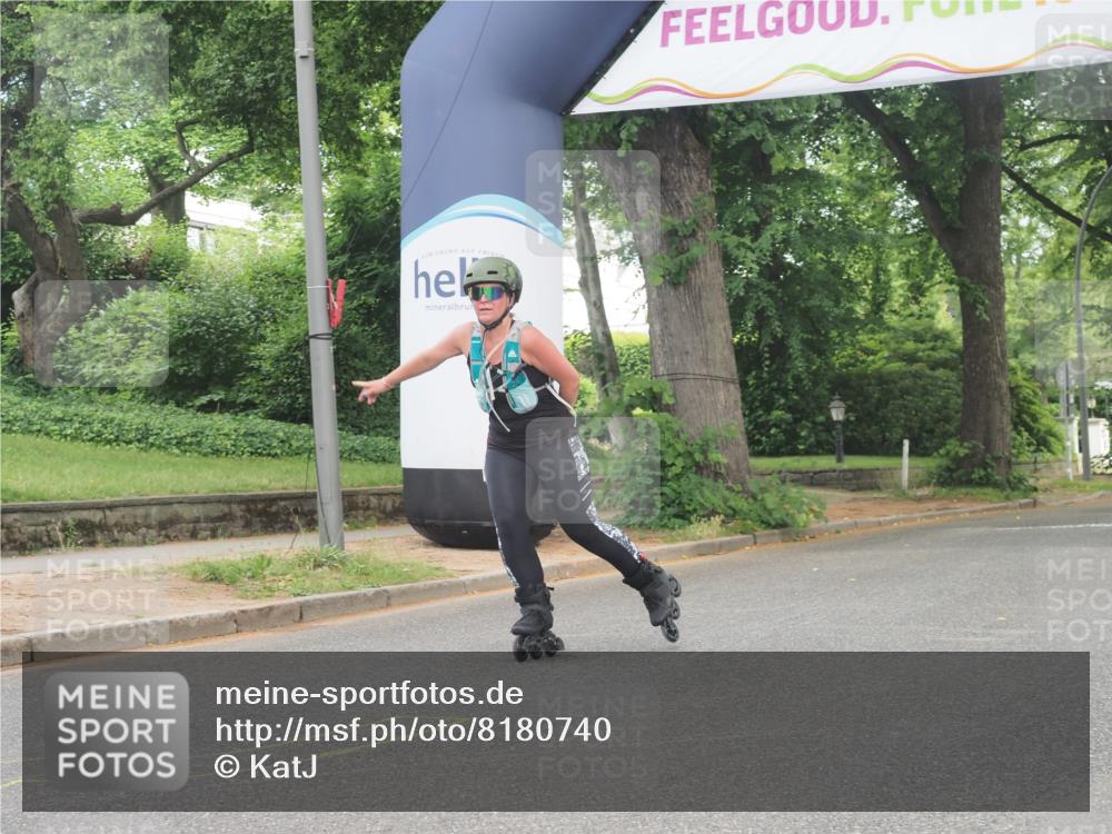 29.06.2025 - hella hamburg halbmarathon KatJ http://msf.ph/oto/8180740 29.06.2025 09:22:51 Zwischen KM18-KM19  meine-sportfotos.de