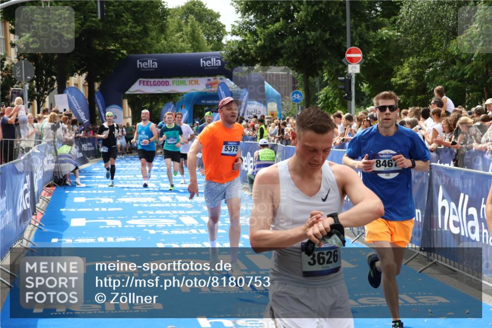 29.06.2025 - hella hamburg halbmarathon Zöllner http://msf.ph/oto/8180753 29.06.2025 10:40:06 Ziel 2826, 5050, 5375, 6080, 8467, 8933, 12091, 13514, 15424, 17973 meine-sportfotos.de