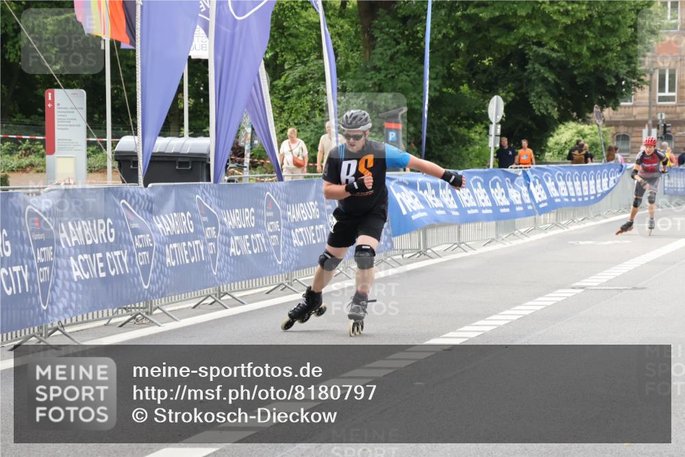 29.06.2025 - hella hamburg halbmarathon Strokosch-Dieckow http://msf.ph/oto/8180797 29.06.2025 09:21:48 Ziel 20067, 20068, 20070, 20352 meine-sportfotos.de