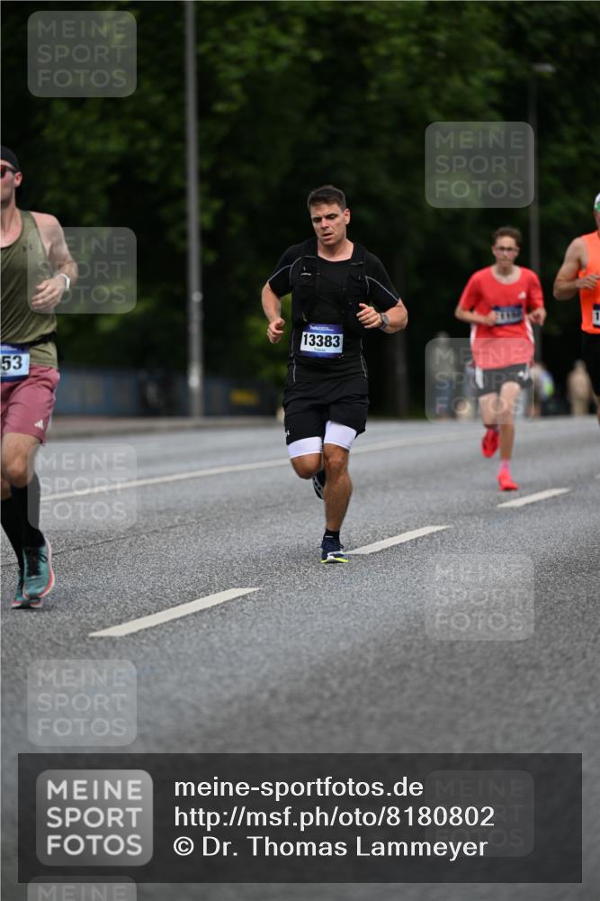 29.06.2025 - hella hamburg halbmarathon Dr. Thomas Lammeyer http://msf.ph/oto/8180802 29.06.2025 09:47:13 Kennedybrücke 1122, 1953, 2483, 3189, 3379, 5308, 5344, 7231, 7793, 9079, 10173, 10351, 11150 meine-sportfotos.de