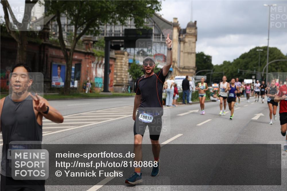 29.06.2025 - hella hamburg halbmarathon Yannick Fuchs http://msf.ph/oto/8180868 29.06.2025 10:43:00 20KM 1163, 1176, 1537, 1892, 2260, 3985, 4711, 4847, 4890, 5421, 6389, 6923, 8889, 9348, 9661, 9770, 11451, 12149, 12534, 12690, 12840, 13009, 13183, 13450, 13962, 14033, 14192, 14511, 14990, 15384, 15784, 15894, 15917, 15981, 16592, 17127, 17395, 17745, 17855, 17982, 18251, 18598, 18815, 18887 meine-sportfotos.de