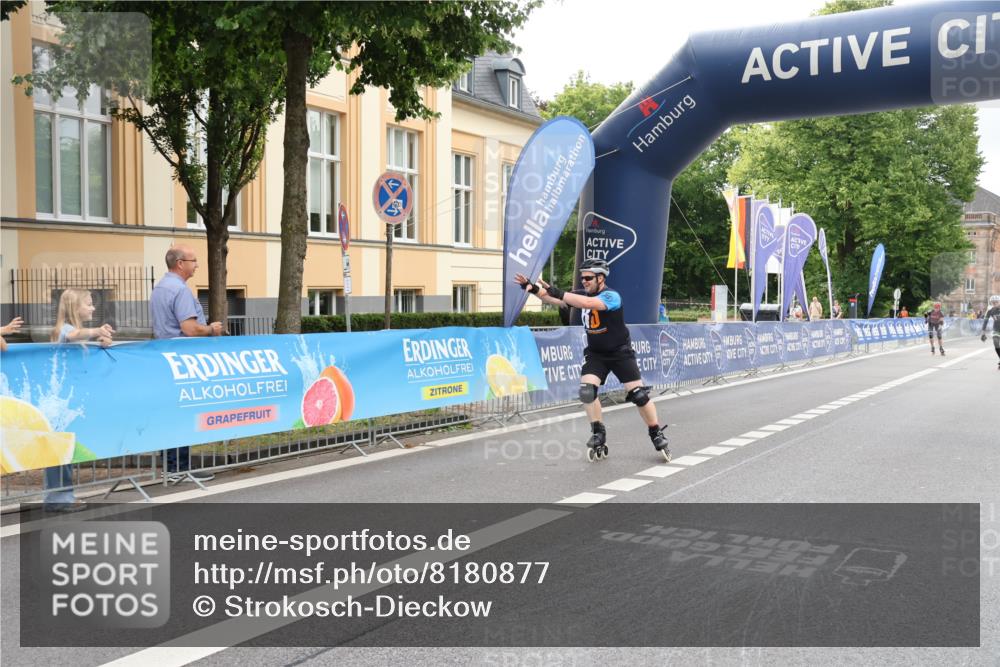 29.06.2025 - hella hamburg halbmarathon Strokosch-Dieckow http://msf.ph/oto/8180877 29.06.2025 09:21:50 Ziel 20067, 20068, 20070, 20352 meine-sportfotos.de