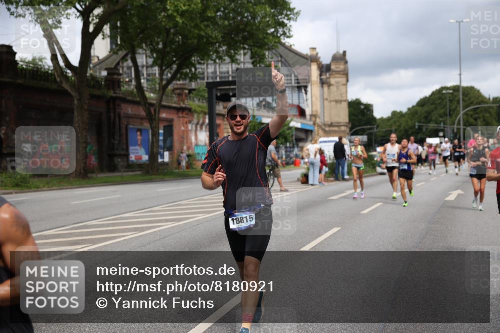 29.06.2025 - hella hamburg halbmarathon Yannick Fuchs http://msf.ph/oto/8180921 29.06.2025 10:43:00 20KM 1163, 1176, 1537, 1892, 2260, 3985, 4711, 4847, 4890, 5421, 6389, 6923, 8889, 9348, 9661, 9770, 11451, 12149, 12534, 12690, 12840, 13009, 13183, 13450, 13962, 14033, 14192, 14511, 14990, 15384, 15784, 15894, 15917, 15981, 16592, 17127, 17395, 17745, 17855, 17982, 18251, 18598, 18815, 18887 meine-sportfotos.de
