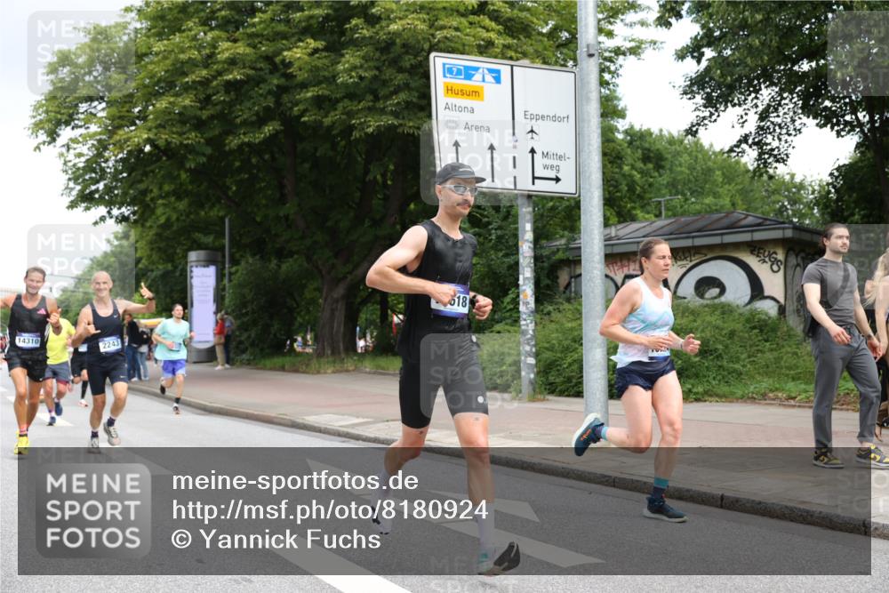 29.06.2025 - hella hamburg halbmarathon Yannick Fuchs http://msf.ph/oto/8180924 29.06.2025 10:28:41 20KM 1053, 1396, 1743, 2228, 2243, 2879, 4246, 5193, 6305, 8312, 9345, 9376, 10865, 11227, 12595, 13066, 13493, 13494, 13618, 13771, 14289, 14310, 14448, 14549, 14784, 15268, 15500, 15887, 16148, 16243, 16724, 17191, 17489, 17751, 17877, 18099, 18906 meine-sportfotos.de