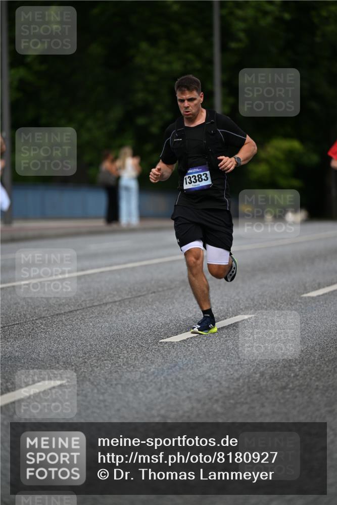 29.06.2025 - hella hamburg halbmarathon Dr. Thomas Lammeyer http://msf.ph/oto/8180927 29.06.2025 09:47:14 Kennedybrücke 1122, 1953, 3189, 3379, 5308, 5344, 7231, 7793, 9079, 10173, 11150 meine-sportfotos.de