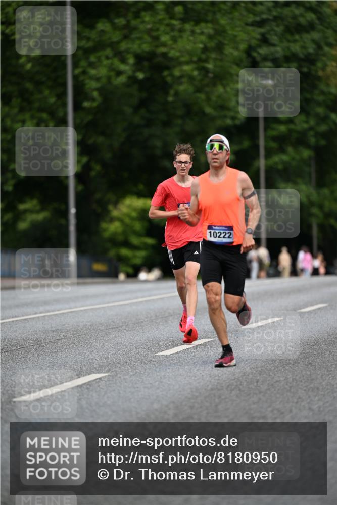 29.06.2025 - hella hamburg halbmarathon Dr. Thomas Lammeyer http://msf.ph/oto/8180950 29.06.2025 09:47:15 Kennedybrücke 1122, 1953, 3189, 3379, 5308, 5344, 7231, 7793, 9079, 10173, 11150 meine-sportfotos.de