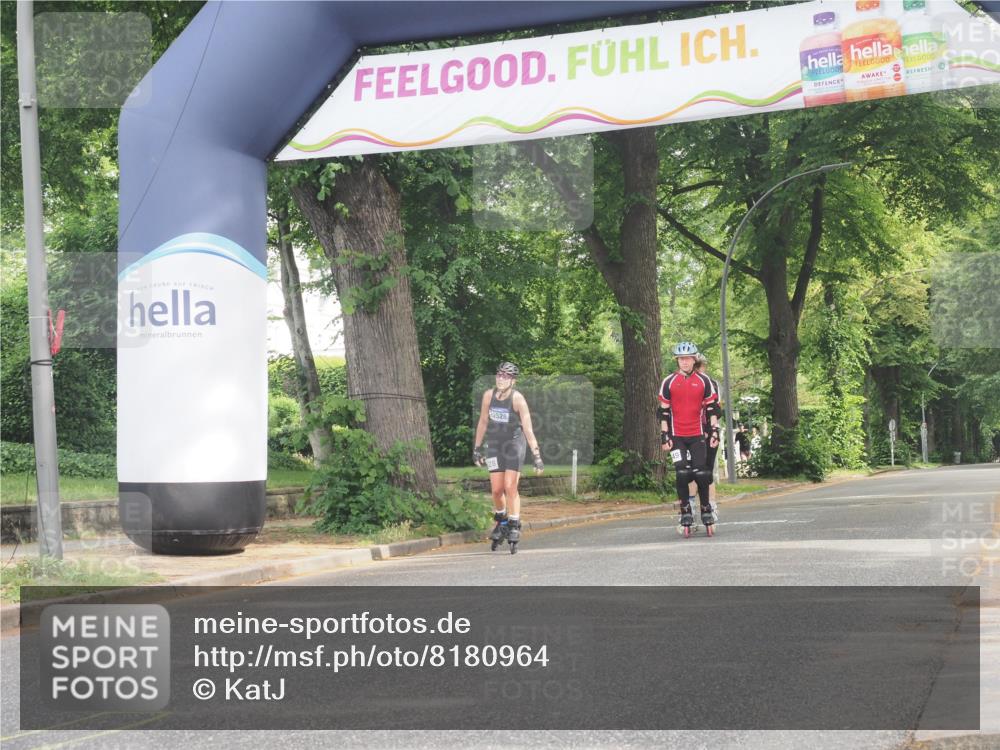 29.06.2025 - hella hamburg halbmarathon KatJ http://msf.ph/oto/8180964 29.06.2025 09:22:59 Zwischen KM18-KM19  meine-sportfotos.de