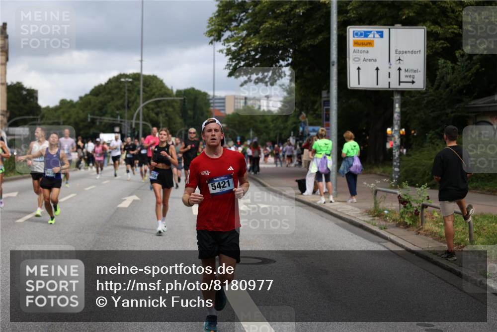 29.06.2025 - hella hamburg halbmarathon Yannick Fuchs http://msf.ph/oto/8180977 29.06.2025 10:43:01 20KM 1163, 1176, 1537, 1892, 2260, 3985, 4711, 4847, 4890, 5421, 6389, 6923, 8302, 8889, 9348, 9661, 9770, 10053, 10860, 11451, 11679, 12149, 12534, 12690, 12840, 13009, 13183, 13450, 13962, 14033, 14192, 14511, 14990, 15384, 15784, 15894, 15917, 15981, 16592, 17127, 17395, 17745, 17855, 17982, 18251, 18598, 18815, 18887 meine-sportfotos.de