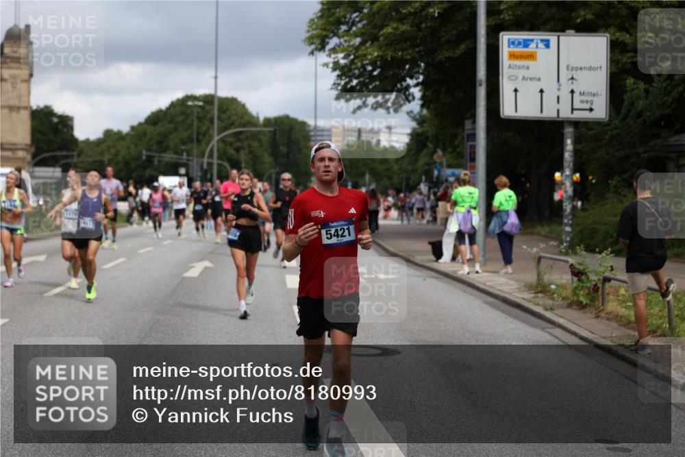 29.06.2025 - hella hamburg halbmarathon Yannick Fuchs http://msf.ph/oto/8180993 29.06.2025 10:43:01 20KM 1163, 1176, 1537, 1892, 2260, 3985, 4711, 4847, 4890, 5421, 6389, 6923, 8302, 8889, 9348, 9661, 9770, 10053, 10860, 11451, 11679, 12149, 12534, 12690, 12840, 13009, 13183, 13450, 13962, 14033, 14192, 14511, 14990, 15384, 15784, 15894, 15917, 15981, 16592, 17127, 17395, 17745, 17855, 17982, 18251, 18598, 18815, 18887 meine-sportfotos.de