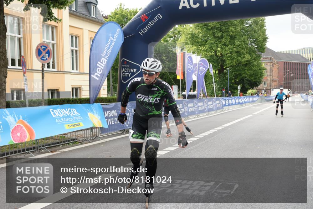 29.06.2025 - hella hamburg halbmarathon Strokosch-Dieckow http://msf.ph/oto/8181024 29.06.2025 09:21:54 Ziel 20067, 20068, 20070 meine-sportfotos.de