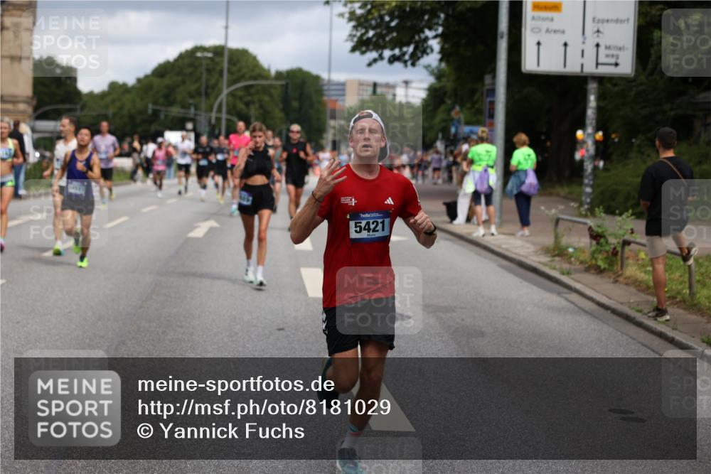 29.06.2025 - hella hamburg halbmarathon Yannick Fuchs http://msf.ph/oto/8181029 29.06.2025 10:43:01 20KM 1163, 1176, 1537, 1892, 2260, 3985, 4711, 4847, 4890, 5421, 6389, 6923, 8302, 8889, 9348, 9661, 9770, 10053, 10860, 11451, 11679, 12149, 12534, 12690, 12840, 13009, 13183, 13450, 13962, 14033, 14192, 14511, 14990, 15384, 15784, 15894, 15917, 15981, 16592, 17127, 17395, 17745, 17855, 17982, 18251, 18598, 18815, 18887 meine-sportfotos.de