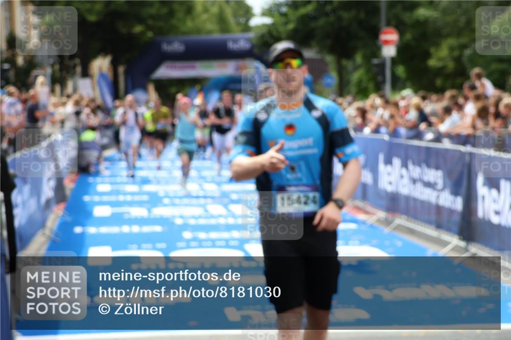 29.06.2025 - hella hamburg halbmarathon Zöllner http://msf.ph/oto/8181030 29.06.2025 10:40:14 Ziel 3547, 4381, 5007, 5409, 5410, 5508, 5916, 7495, 8465, 8933, 10968, 11731, 12704, 13667, 15424, 18614, 18979 meine-sportfotos.de