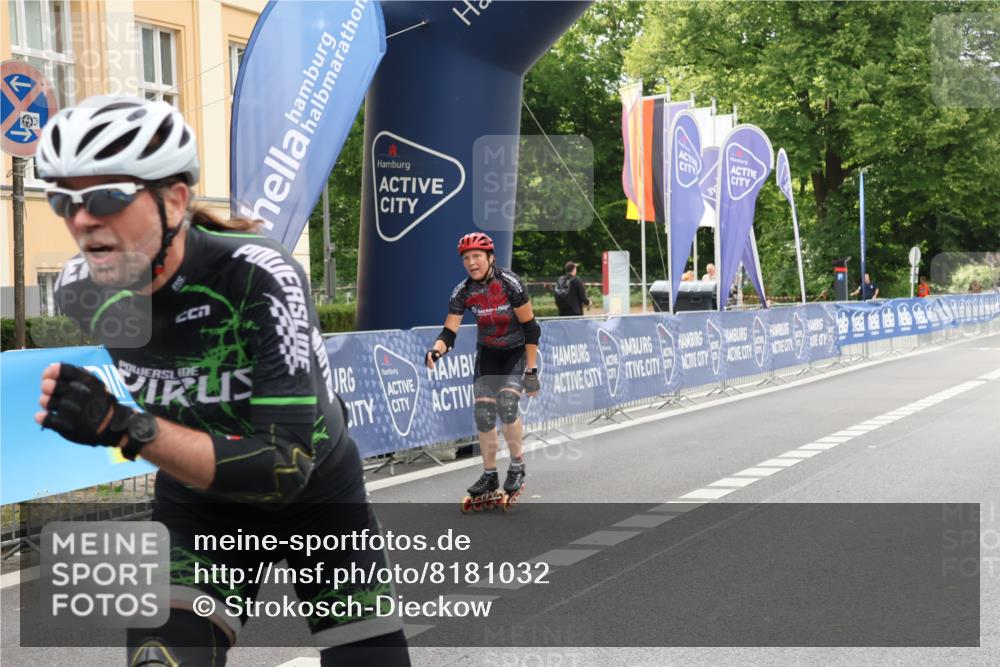 29.06.2025 - hella hamburg halbmarathon Strokosch-Dieckow http://msf.ph/oto/8181032 29.06.2025 09:21:54 Ziel 20067, 20068, 20070 meine-sportfotos.de