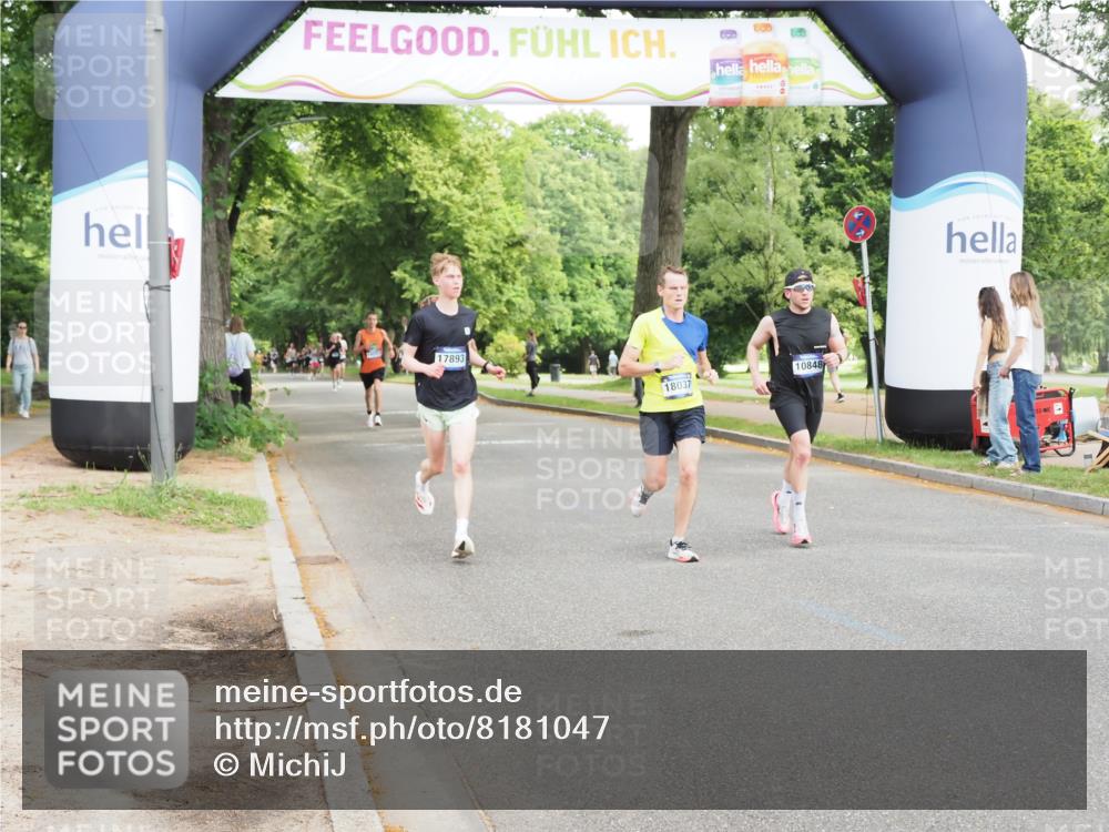 29.06.2025 - hella hamburg halbmarathon MichiJ http://msf.ph/oto/8181047 29.06.2025 10:17:15 Zwischen KM18-KM19 1065, 5344, 10848, 18037 meine-sportfotos.de