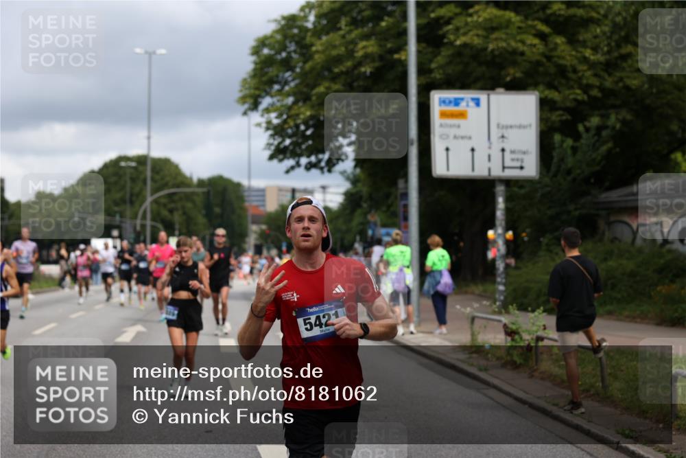 29.06.2025 - hella hamburg halbmarathon Yannick Fuchs http://msf.ph/oto/8181062 29.06.2025 10:43:01 20KM 1163, 1176, 1537, 1892, 2260, 3985, 4711, 4847, 4890, 5421, 6389, 6923, 8302, 8889, 9348, 9661, 9770, 10053, 10860, 11451, 11679, 12149, 12534, 12690, 12840, 13009, 13183, 13450, 13962, 14033, 14192, 14511, 14990, 15384, 15784, 15894, 15917, 15981, 16592, 17127, 17395, 17745, 17855, 17982, 18251, 18598, 18815, 18887 meine-sportfotos.de