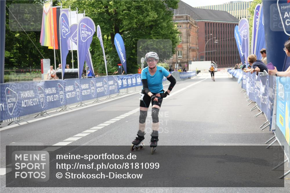 29.06.2025 - hella hamburg halbmarathon Strokosch-Dieckow http://msf.ph/oto/8181099 29.06.2025 09:21:58 Ziel 20067, 20276 meine-sportfotos.de