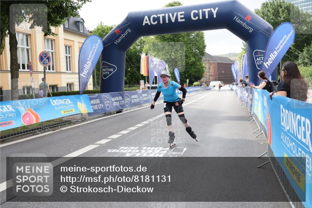 29.06.2025 - hella hamburg halbmarathon Strokosch-Dieckow http://msf.ph/oto/8181131 29.06.2025 09:21:58 Ziel 20067, 20276 meine-sportfotos.de
