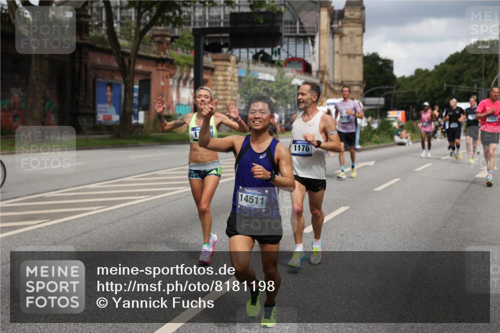 29.06.2025 - hella hamburg halbmarathon Yannick Fuchs http://msf.ph/oto/8181198 29.06.2025 10:43:04 20KM 1163, 1176, 1452, 1892, 2260, 3985, 4183, 4185, 4847, 4890, 5421, 6389, 8302, 8889, 9348, 9661, 9770, 10053, 10859, 10860, 11451, 11679, 12533, 12534, 12690, 13009, 13183, 13269, 13450, 13962, 14033, 14192, 14511, 14990, 15384, 15784, 15857, 15894, 15917, 15981, 16592, 17395, 17745, 17855, 17982, 18598, 18815, 18873, 18887 meine-sportfotos.de