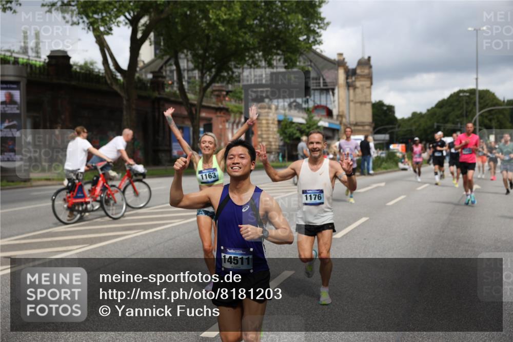 29.06.2025 - hella hamburg halbmarathon Yannick Fuchs http://msf.ph/oto/8181203 29.06.2025 10:43:04 20KM 1163, 1176, 1452, 1892, 2260, 3985, 4183, 4185, 4847, 4890, 5421, 6389, 8302, 8889, 9348, 9661, 9770, 10053, 10859, 10860, 11451, 11679, 12533, 12534, 12690, 13009, 13183, 13269, 13450, 13962, 14033, 14192, 14511, 14990, 15384, 15784, 15857, 15894, 15917, 15981, 16592, 17395, 17745, 17855, 17982, 18598, 18815, 18873, 18887 meine-sportfotos.de