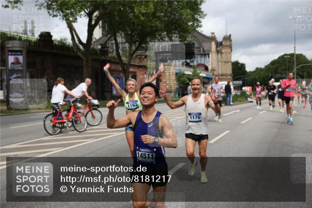 29.06.2025 - hella hamburg halbmarathon Yannick Fuchs http://msf.ph/oto/8181217 29.06.2025 10:43:04 20KM 1163, 1176, 1452, 1892, 2260, 3985, 4183, 4185, 4847, 4890, 5421, 6389, 8302, 8889, 9348, 9661, 9770, 10053, 10859, 10860, 11451, 11679, 12533, 12534, 12690, 13009, 13183, 13269, 13450, 13962, 14033, 14192, 14511, 14990, 15384, 15784, 15857, 15894, 15917, 15981, 16592, 17395, 17745, 17855, 17982, 18598, 18815, 18873, 18887 meine-sportfotos.de