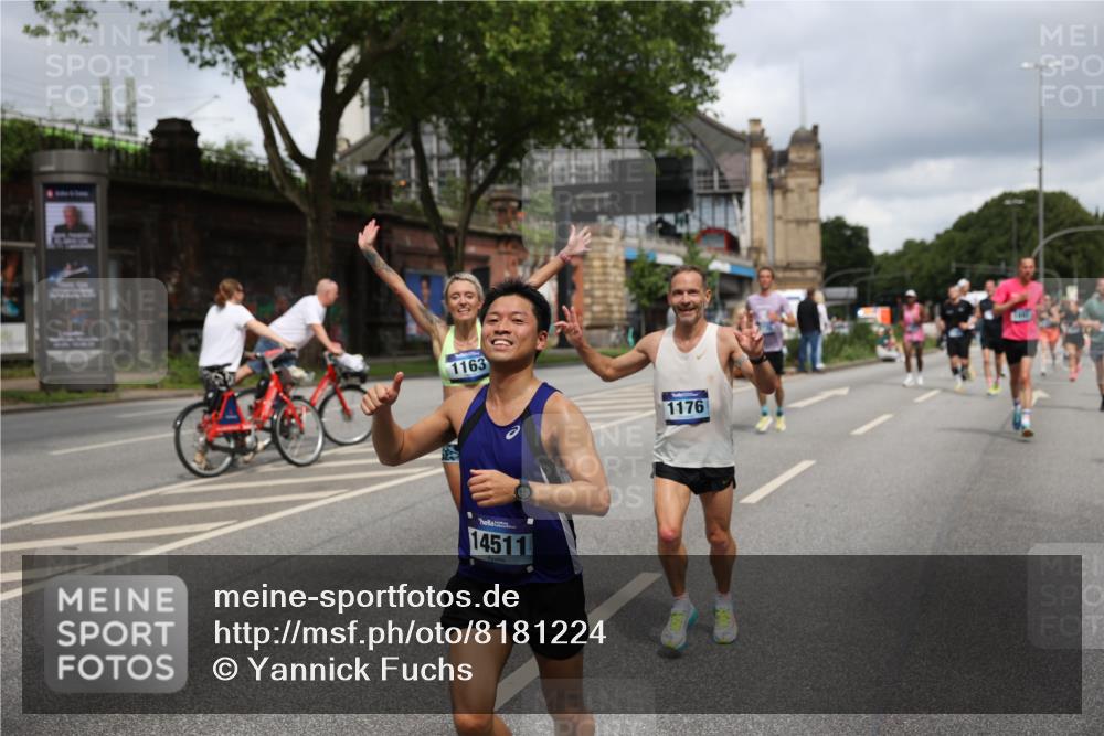 29.06.2025 - hella hamburg halbmarathon Yannick Fuchs http://msf.ph/oto/8181224 29.06.2025 10:43:04 20KM 1163, 1176, 1452, 1892, 2260, 3985, 4183, 4185, 4847, 4890, 5421, 6389, 8302, 8889, 9348, 9661, 9770, 10053, 10859, 10860, 11451, 11679, 12533, 12534, 12690, 13009, 13183, 13269, 13450, 13962, 14033, 14192, 14511, 14990, 15384, 15784, 15857, 15894, 15917, 15981, 16592, 17395, 17745, 17855, 17982, 18598, 18815, 18873, 18887 meine-sportfotos.de
