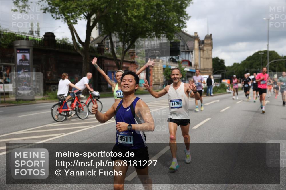 29.06.2025 - hella hamburg halbmarathon Yannick Fuchs http://msf.ph/oto/8181227 29.06.2025 10:43:05 20KM 1163, 1176, 1452, 1892, 2260, 3985, 4183, 4185, 4847, 4890, 5421, 6389, 8302, 8889, 9348, 9661, 9770, 10053, 10859, 10860, 11451, 11679, 12533, 12534, 12690, 13009, 13183, 13269, 13450, 13962, 14033, 14192, 14511, 15384, 15784, 15857, 15894, 15981, 16369, 16592, 17395, 17632, 17745, 17855, 17982, 18598, 18815, 18873, 18887 meine-sportfotos.de