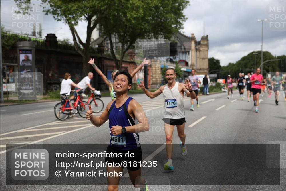 29.06.2025 - hella hamburg halbmarathon Yannick Fuchs http://msf.ph/oto/8181235 29.06.2025 10:43:05 20KM 1163, 1176, 1452, 1892, 2260, 3985, 4183, 4185, 4847, 4890, 5421, 6389, 8302, 8889, 9348, 9661, 9770, 10053, 10859, 10860, 11451, 11679, 12533, 12534, 12690, 13009, 13183, 13269, 13450, 13962, 14033, 14192, 14511, 15384, 15784, 15857, 15894, 15981, 16369, 16592, 17395, 17632, 17745, 17855, 17982, 18598, 18815, 18873, 18887 meine-sportfotos.de